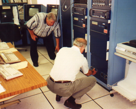 Turning off AFOS at the World Weather Building, 2000