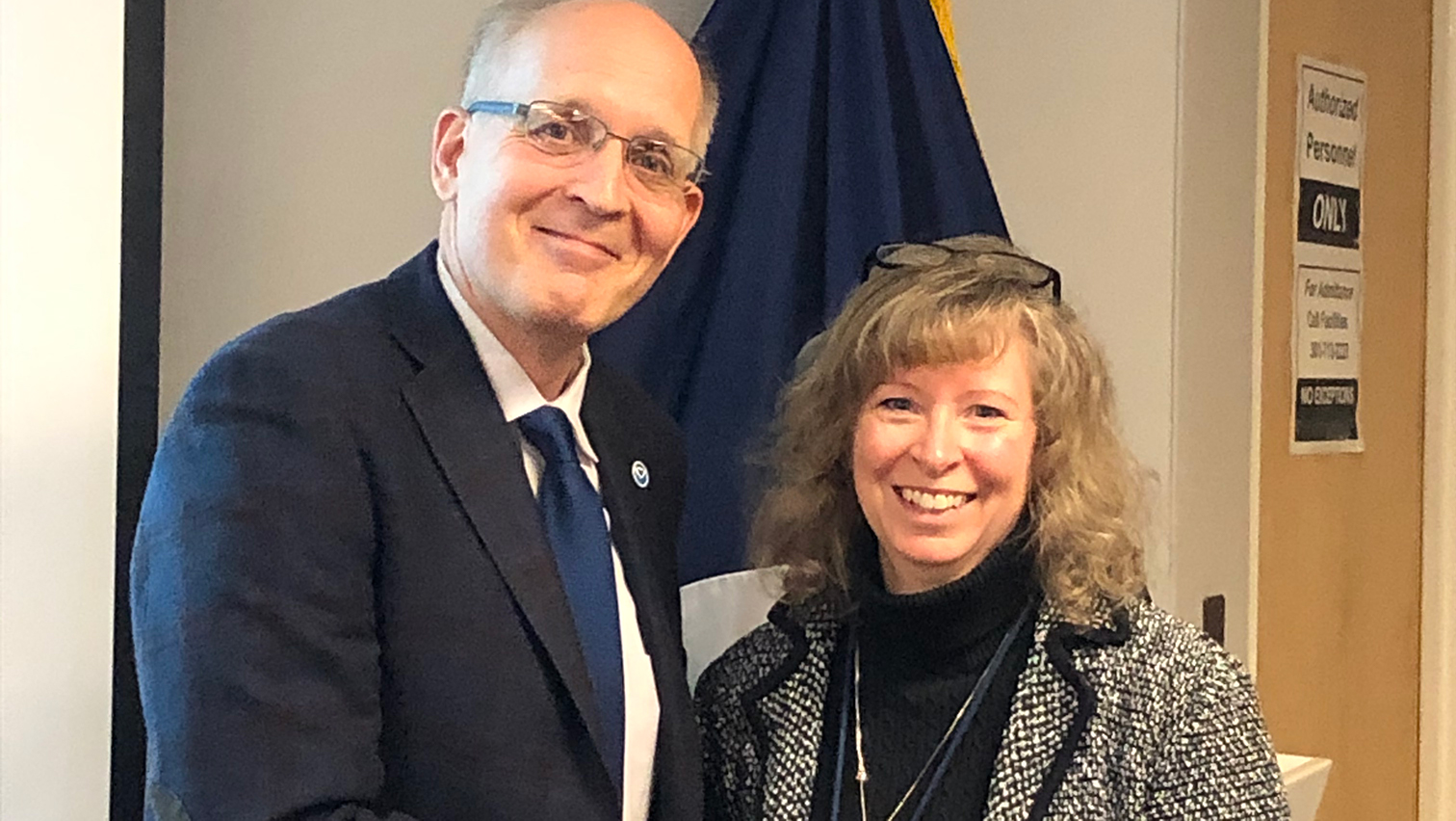 Photo of Dr. Steve Smith and Judy Ghirardelli - Isaac Cline 2019 Award